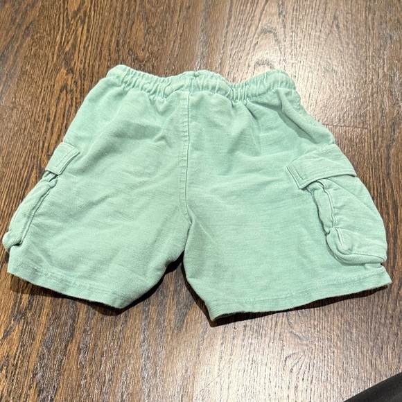 Zara Light Green Kids Cargo Shorts - Picture 2 of 4